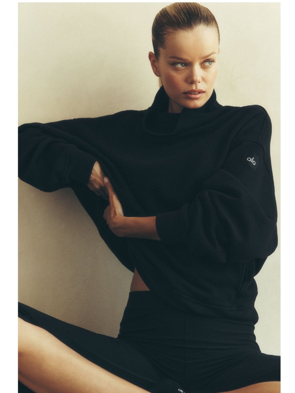 ALO Hazy Mock Neck Pullover - Black